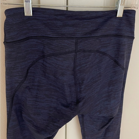 Outdoor Voices TechSweat Flex 7/8 Legging in Blue and Navy Heather, Medium - Picture 8 of 10